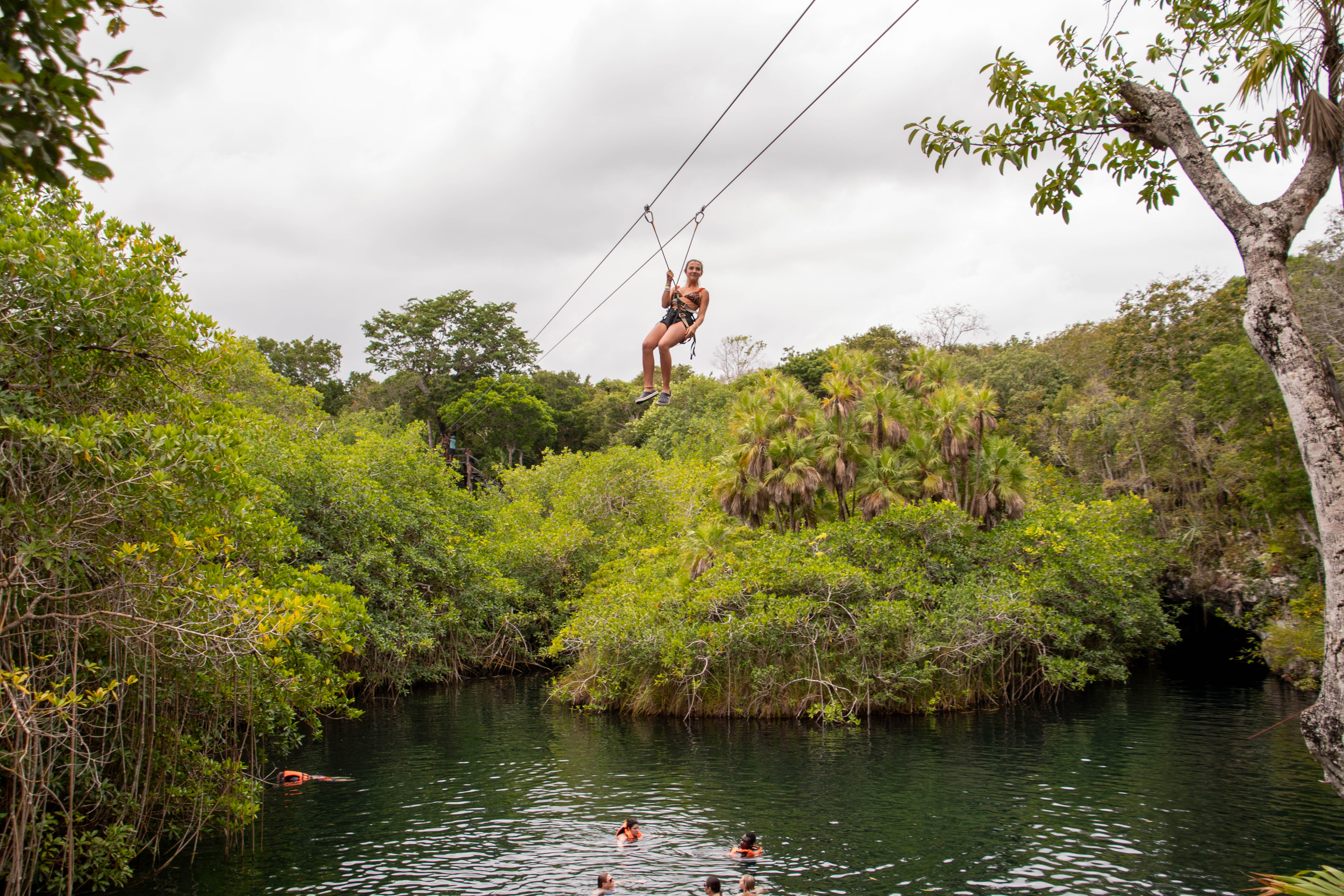 zipline cenote Jaguar